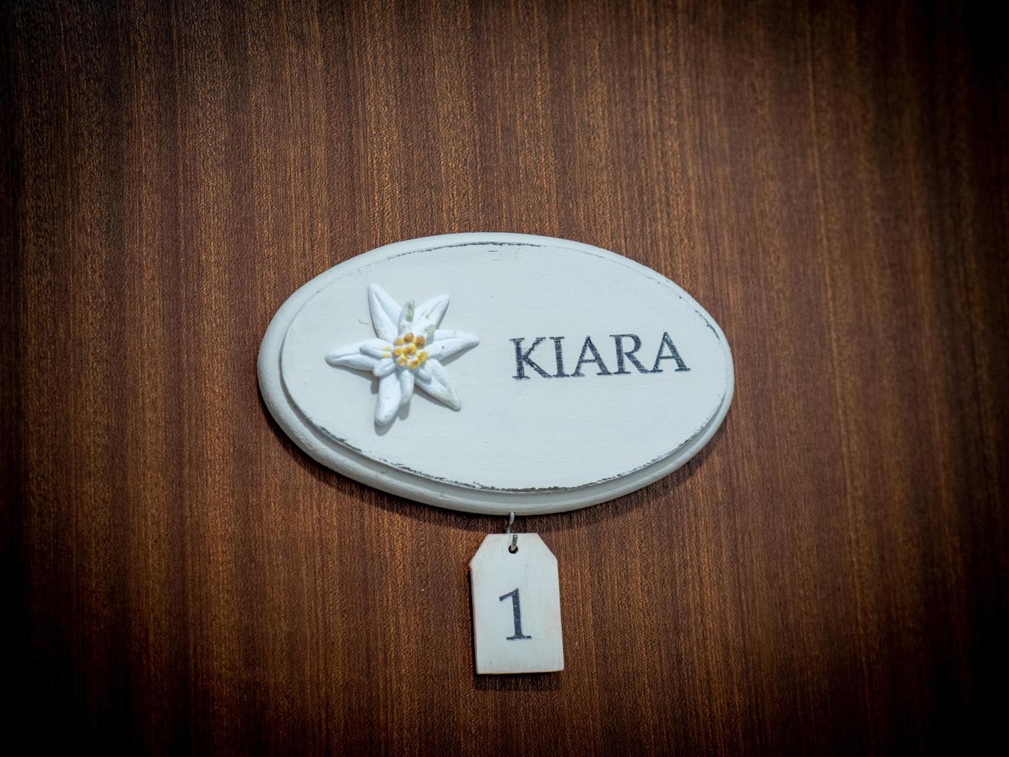 Kiara Rooms Jesenice Oda fotoğraf